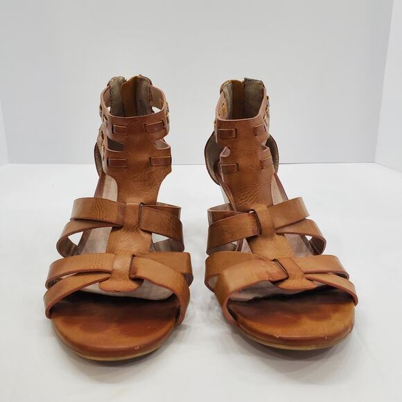 Restricted Womens Size 6.5 Leather Strappy 2" Wedge Heel Sandals Open Toe Casual - Picture 2 of 15